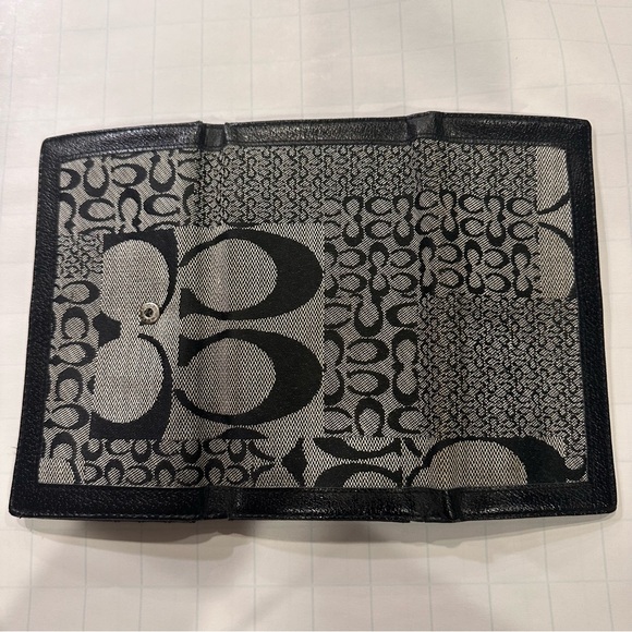 Vintage Coach Wallet Black/White - Picture 4 of 14